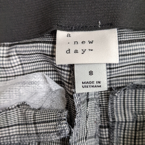 A New Day Plaid Straight Leg Dress Pants - Picture 5 of 8